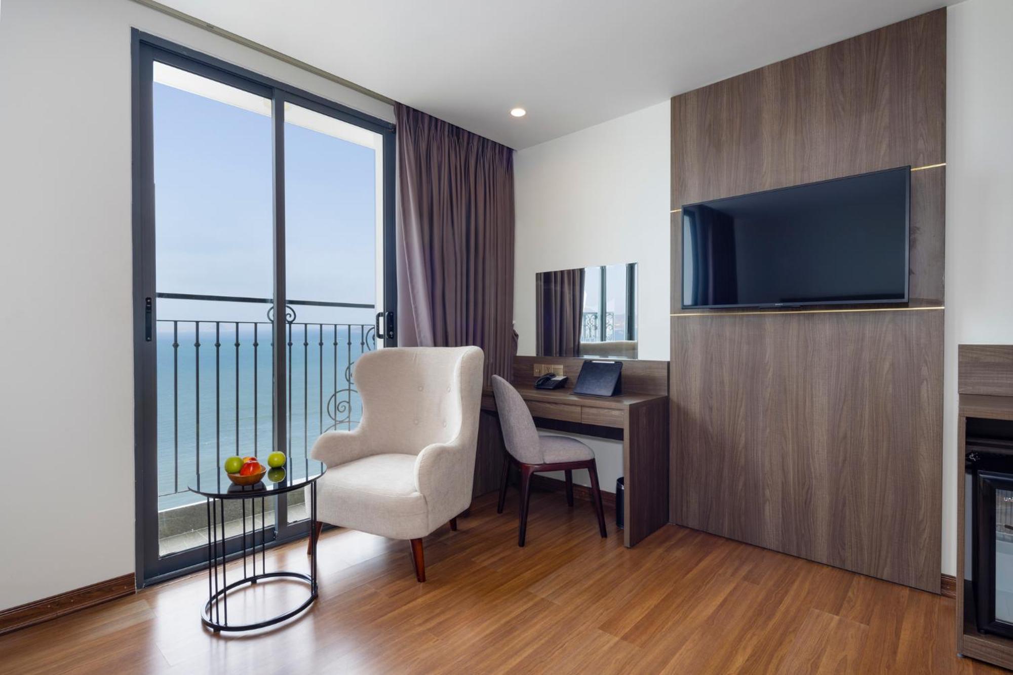 Daphovina Hotel Nha Trang Zewnętrze zdjęcie